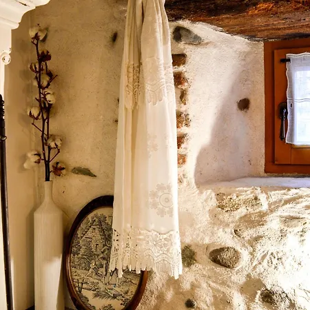 Chaud'vin Apartment *